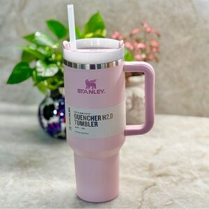💖 Stanley Quencher H2.0 Tumbler in Soft Pink, 40 oz, NWT